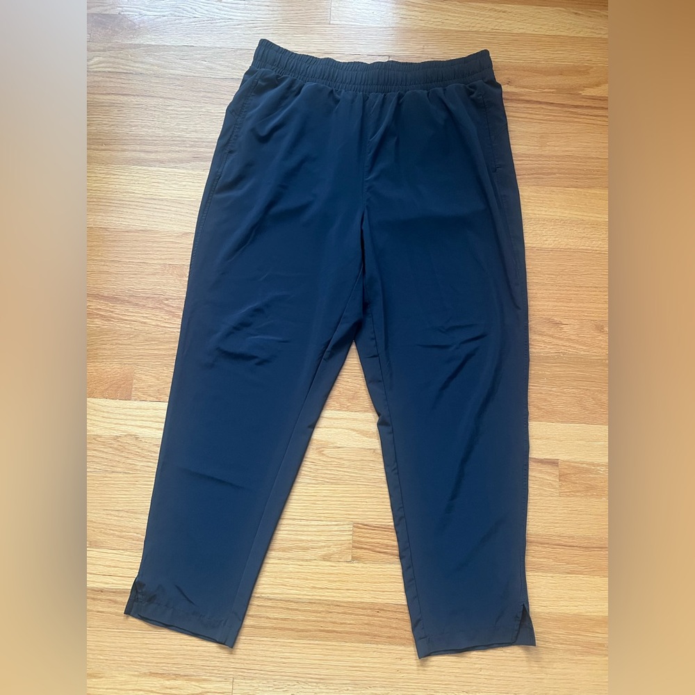 Women’s black Zella joggers
